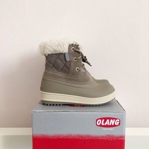 Olang Ape winter boots, new in box